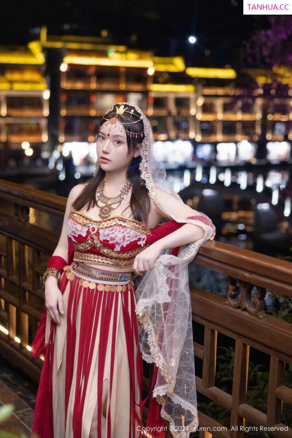 豆瓣酱  [XiuRen]高清写真图 2024.04.07 No.8349 豆瓣酱 美乳性感第29张图片